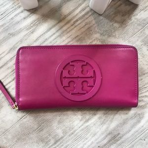 Fuchsia Tory Burch Charlie Zip Wallet
